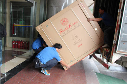王屋镇钢琴贵重工艺品无忧运